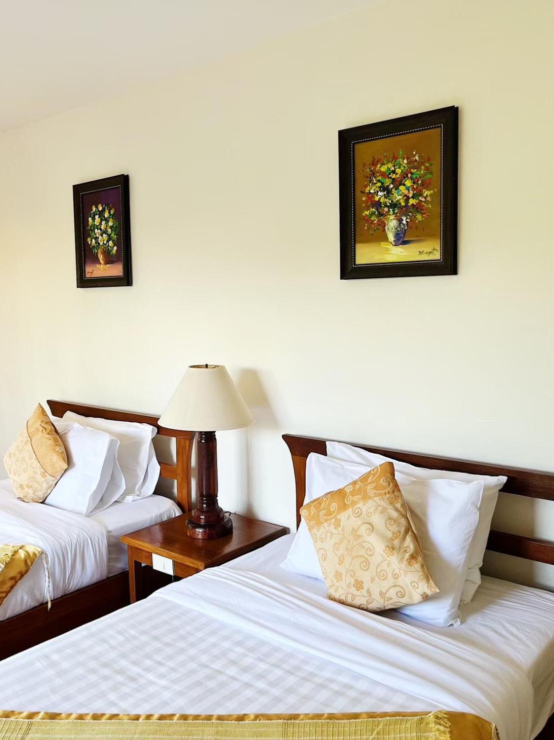 Riverhouse Resort Mae Sariang Luaran gambar