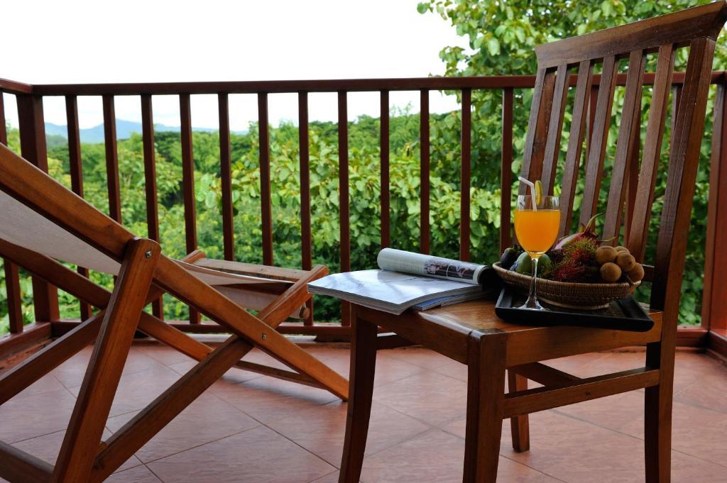 Riverhouse Resort Mae Sariang Bilik gambar