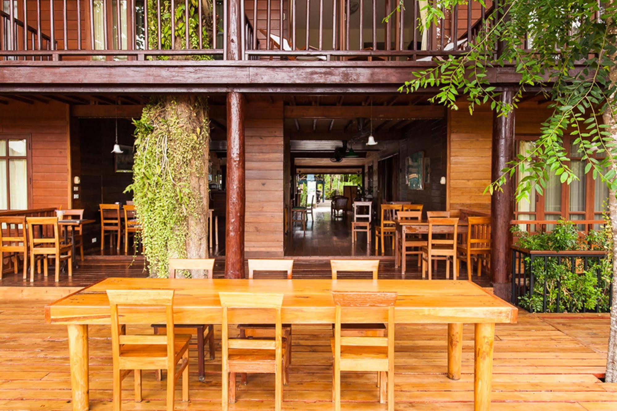 Riverhouse Resort Mae Sariang Luaran gambar